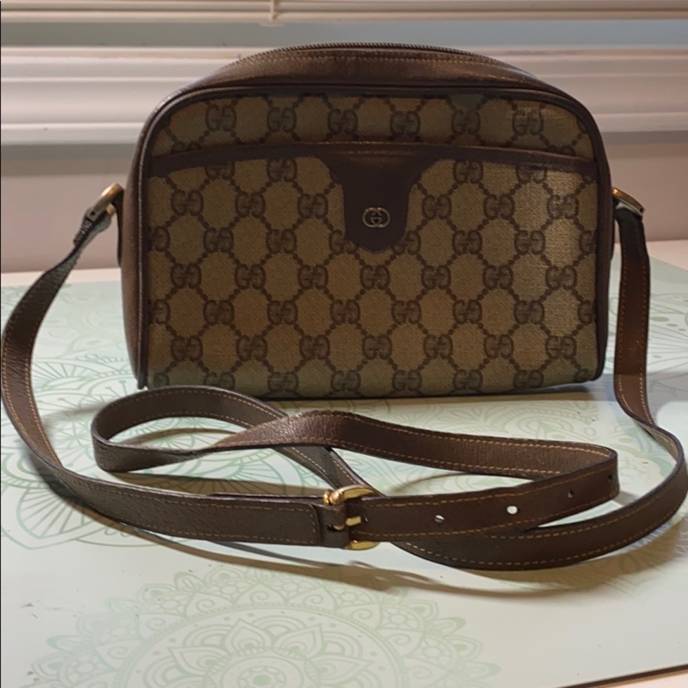 💕 Gucci Vintage Crossbody Bag 💕